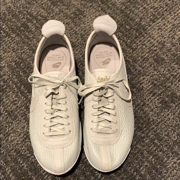 Nike Shoes - Nike casual shoe